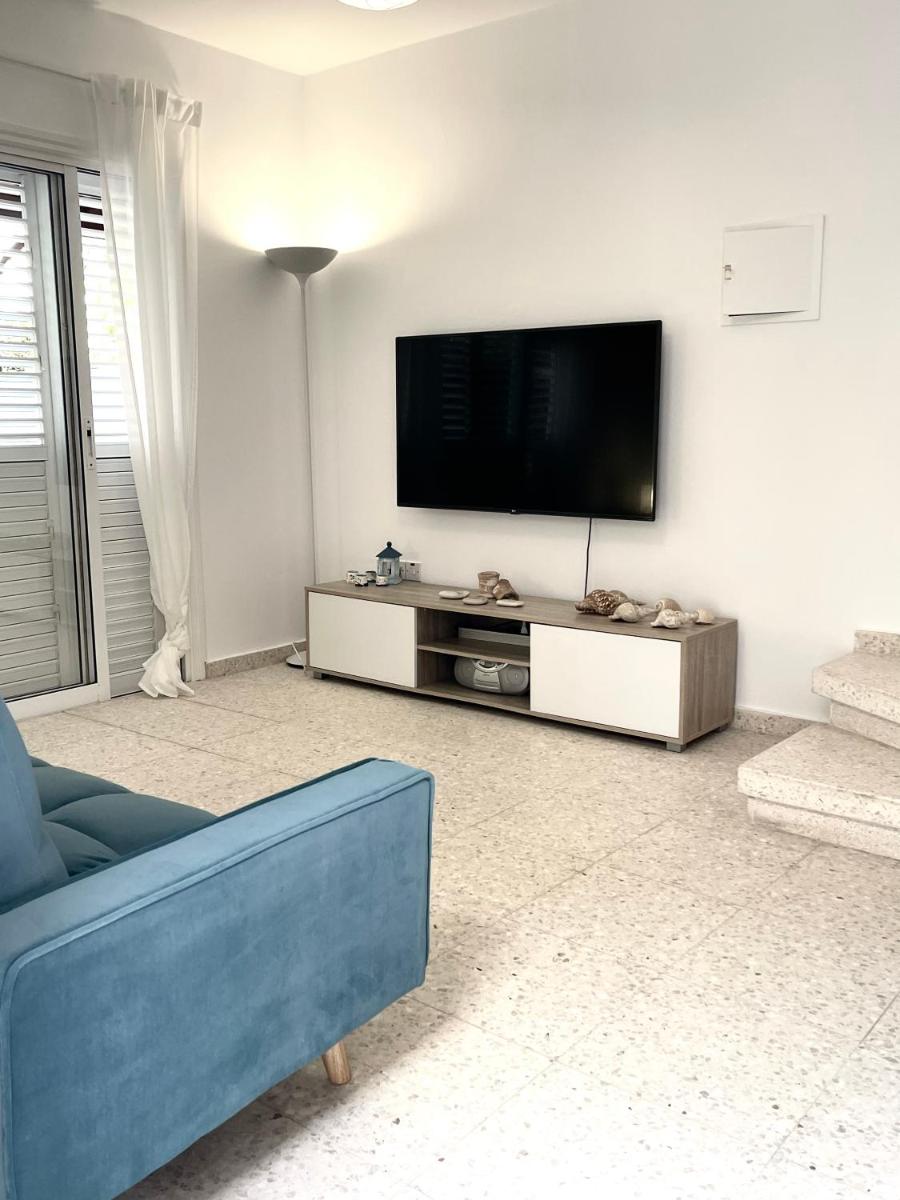The Mediterranean Sea at your doorstep!! - Housity