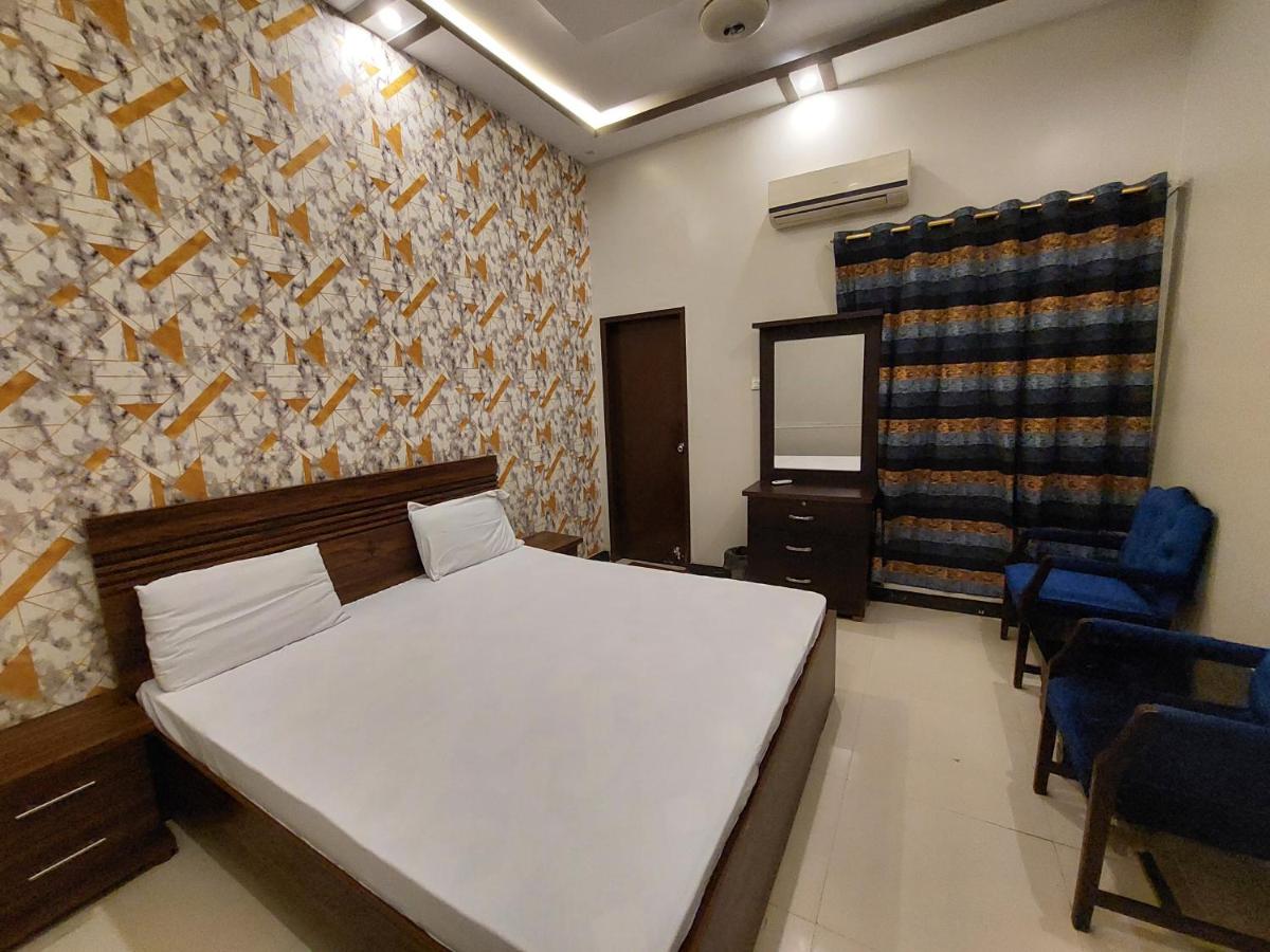 Suitetrails - Karachi Guest House