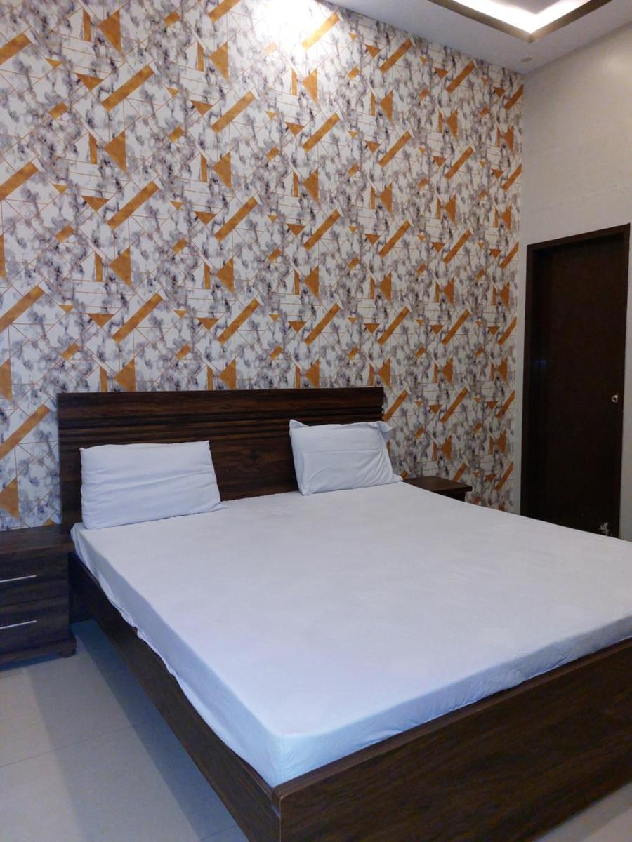 Suitetrails - Karachi Guest House