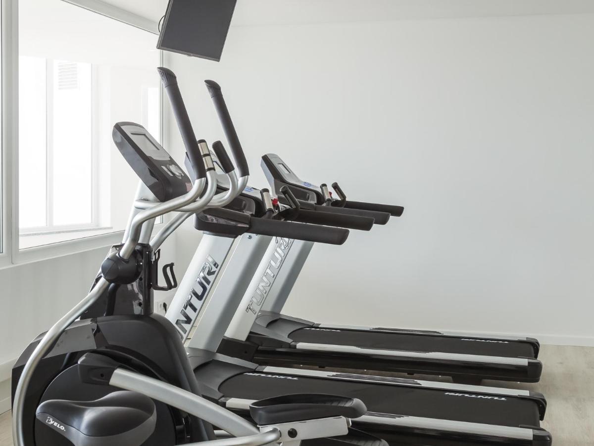 O centro de fitness e/ou as comodidades de fitness de MH Peniche