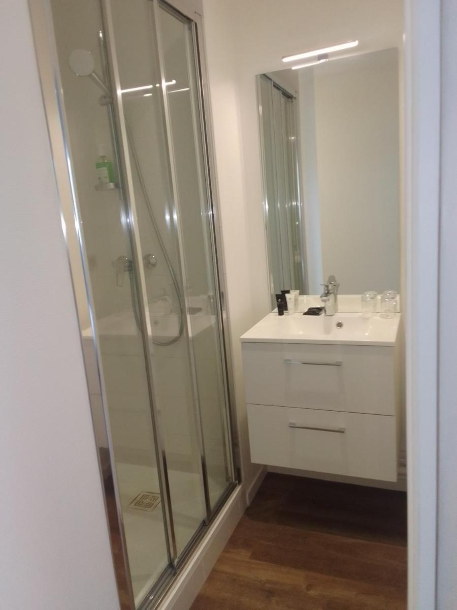 Hotel Le Paddock - Housity