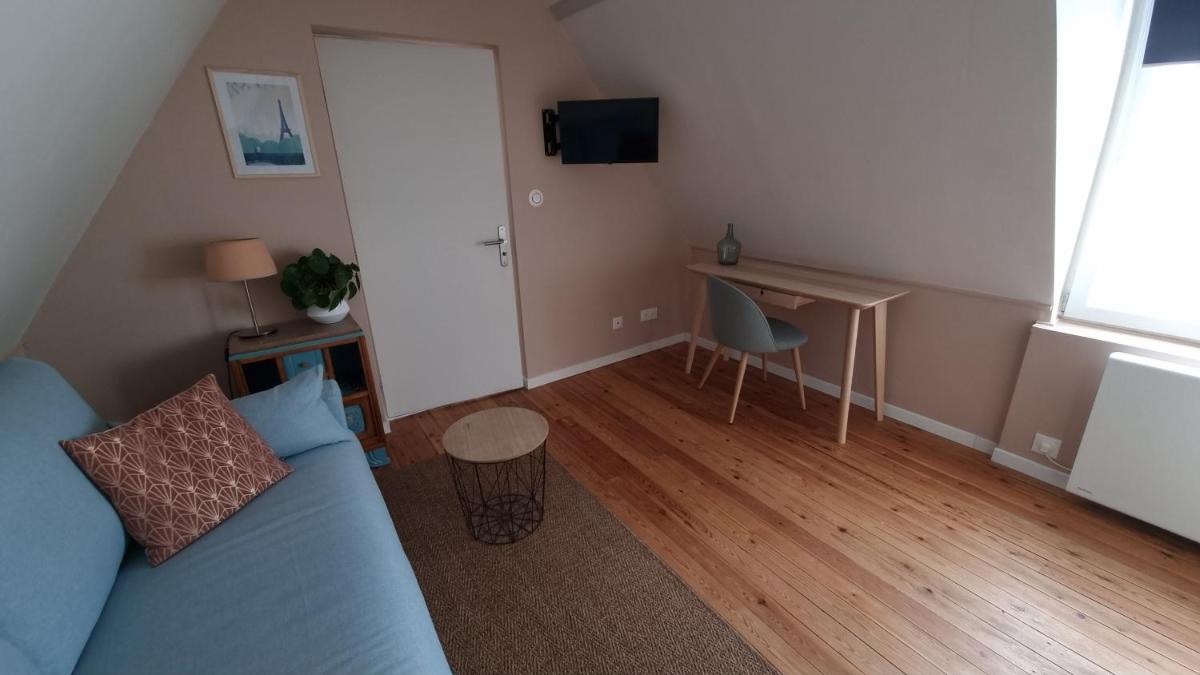 Suitetrails - Logement entier indépendant- 2 à 4 pers - Terrasse - proche A1-Compiègne