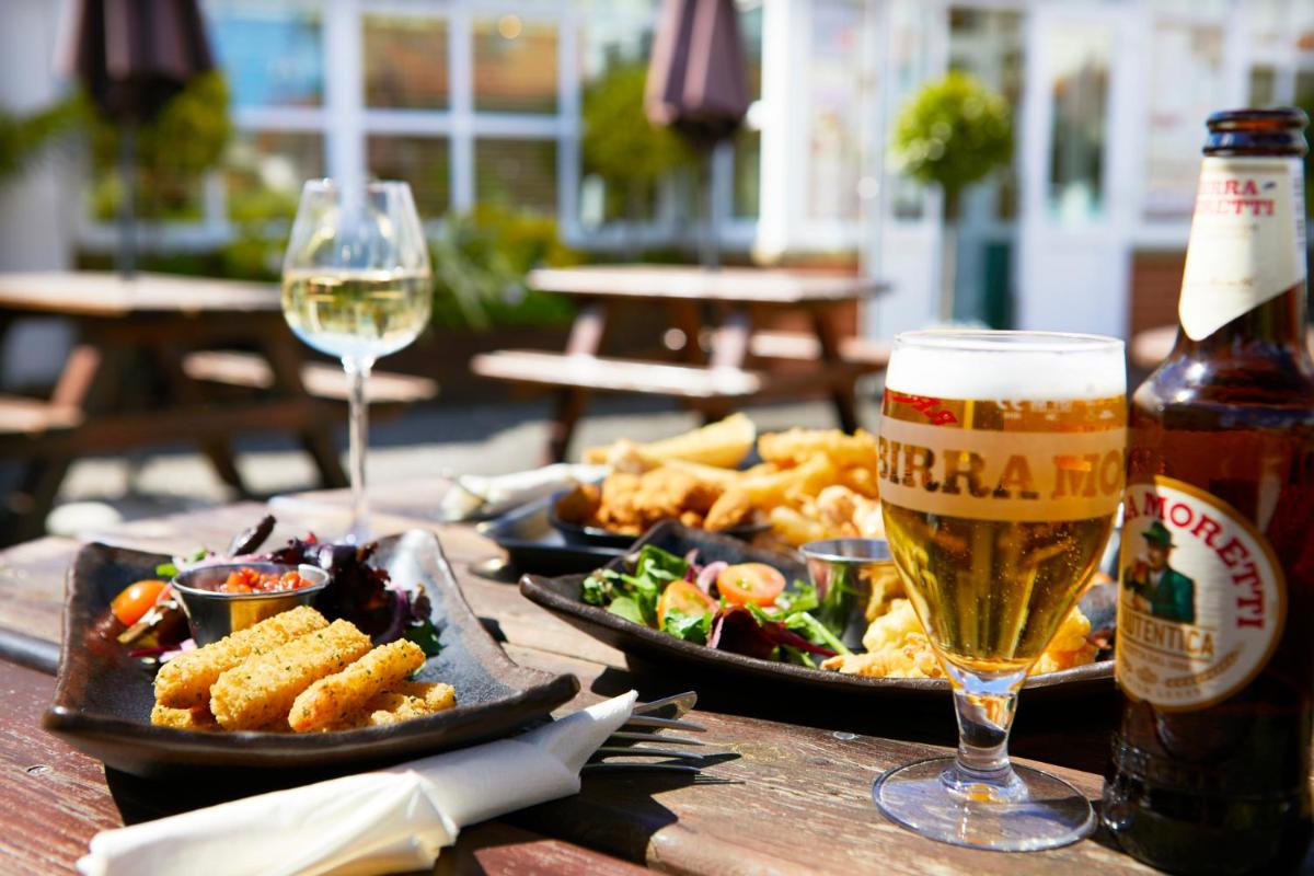 The Mayfield Seamer - Housity