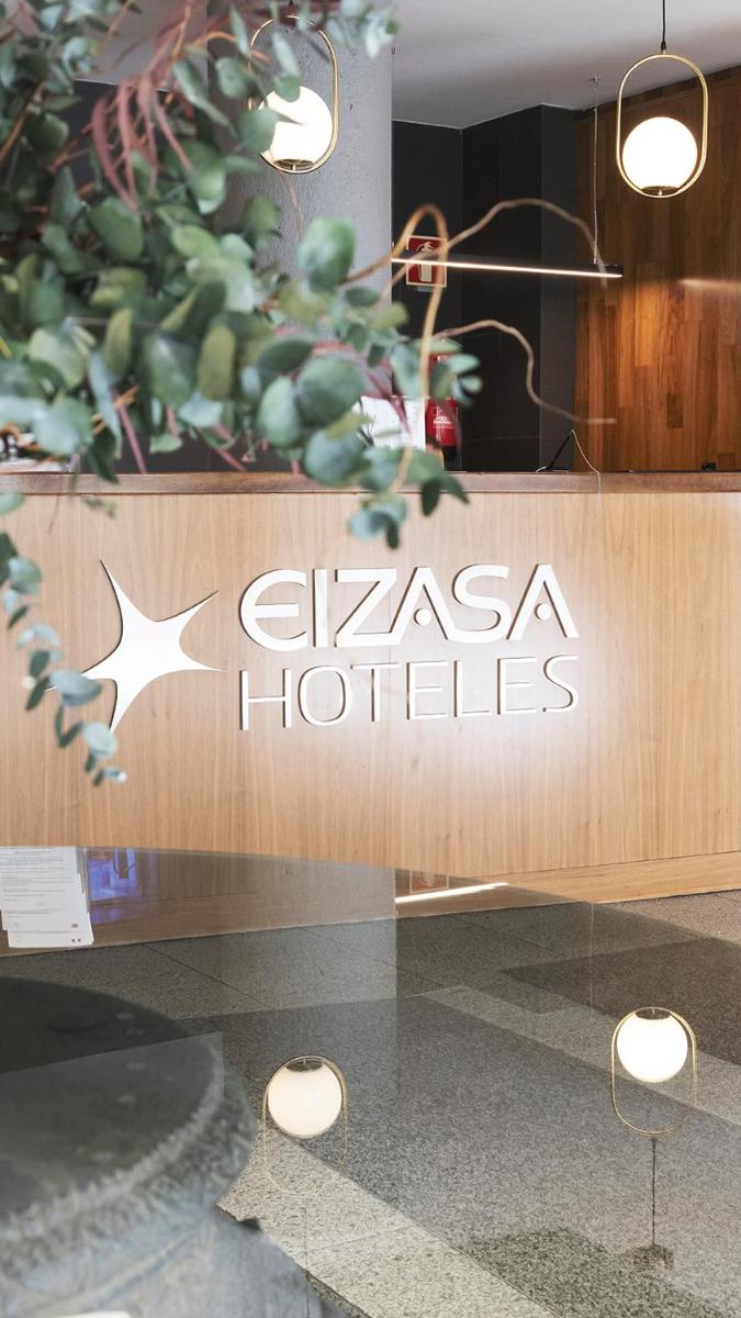 Certificado, premio, señal o documento que está expuesto en Hotel & Spa Real Ciudad De Zaragoza