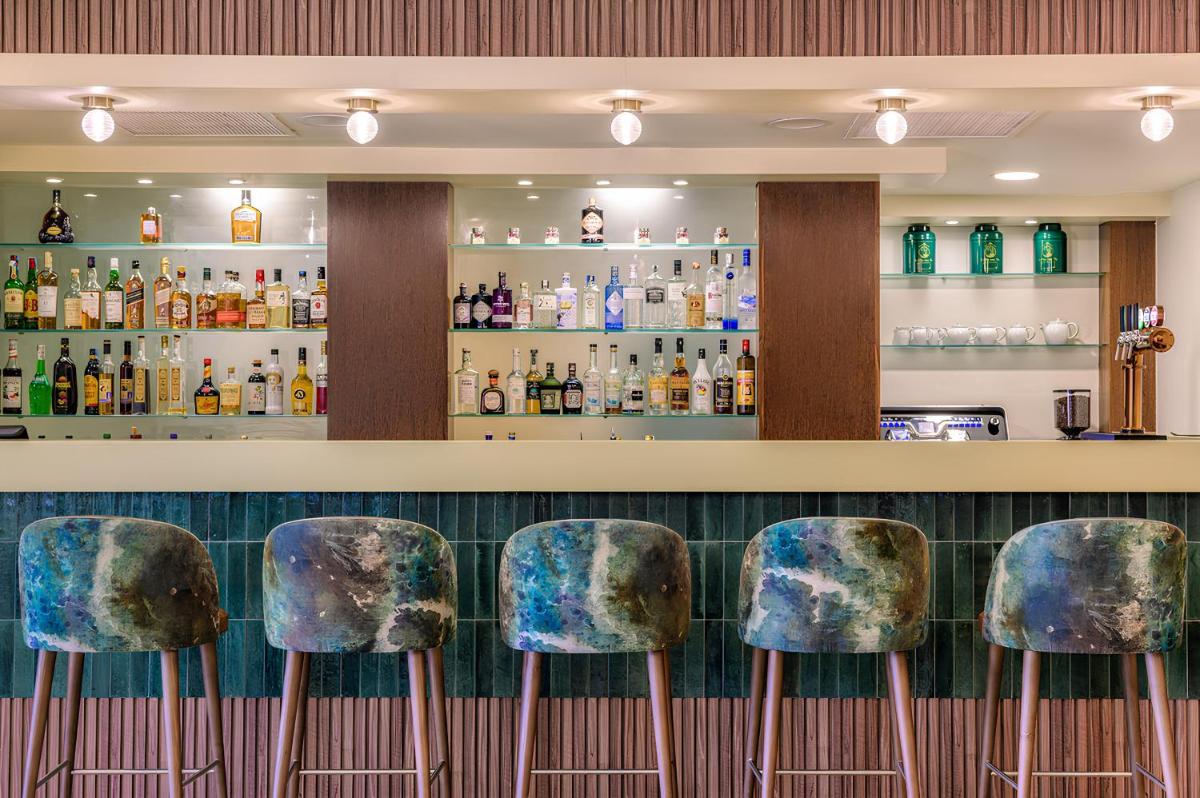 A área de bar ou lounge em NAU Sao Rafael Suites - All Inclusive