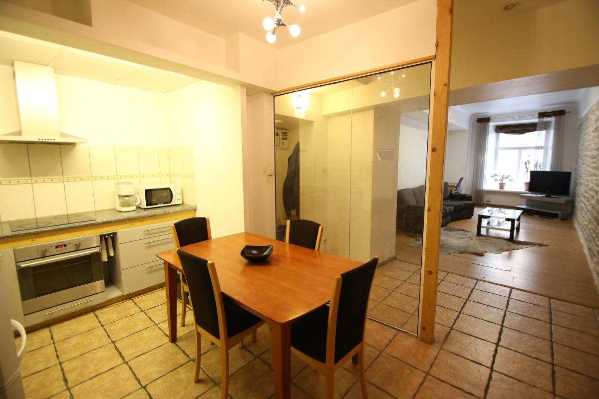 Suitetrails - Viru Old Town Apartment