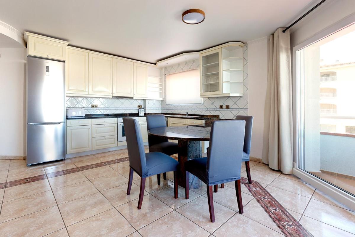 Apartamentos Empuriabrava Maurici Park - Housity