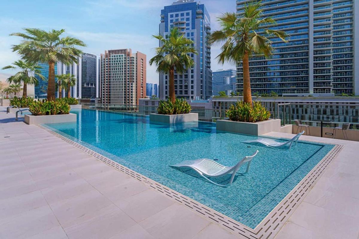 Urban Elegance New Studio Near Dubai Mall & Burj - Housity