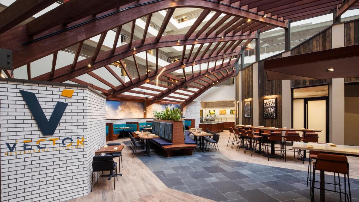 Sheraton Suites Philadelphia Airport - Housity