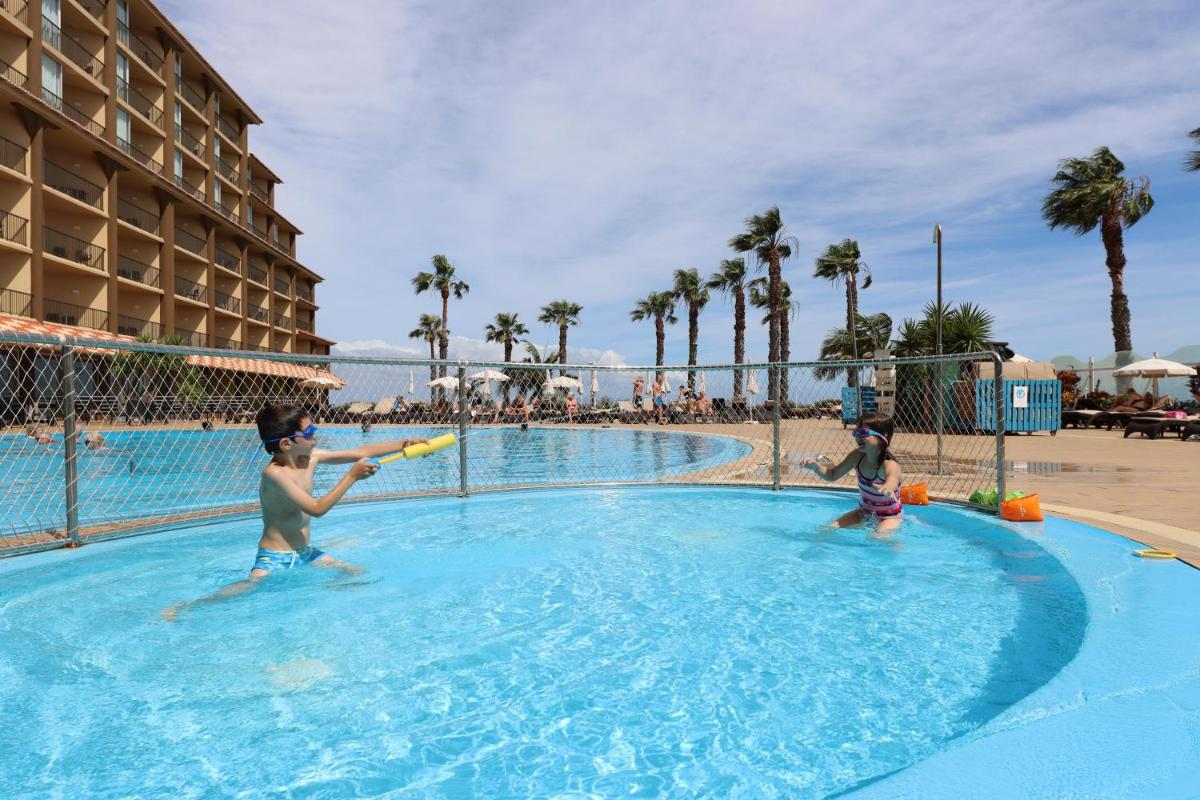 A piscina em ou perto de The Views Oasis