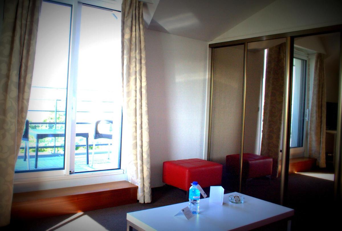 Coin salon dans l'établissement Thalasso Concarneau Spa Marin Resort