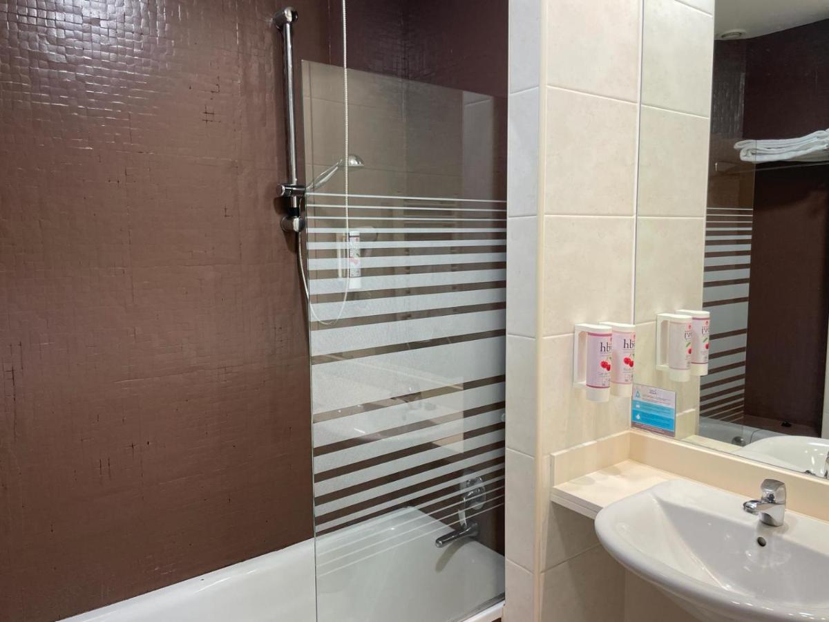 Un baño de Hotel Balneario Valle del Jerte