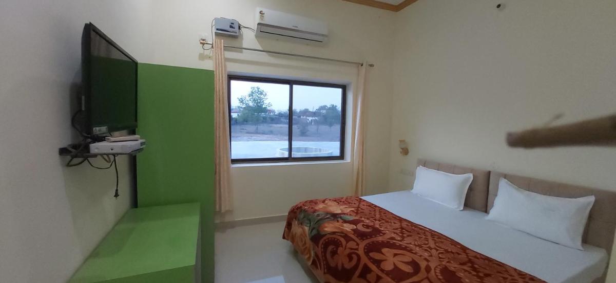 Shivansh Palace HomeStay & Marriage Garden - Housity