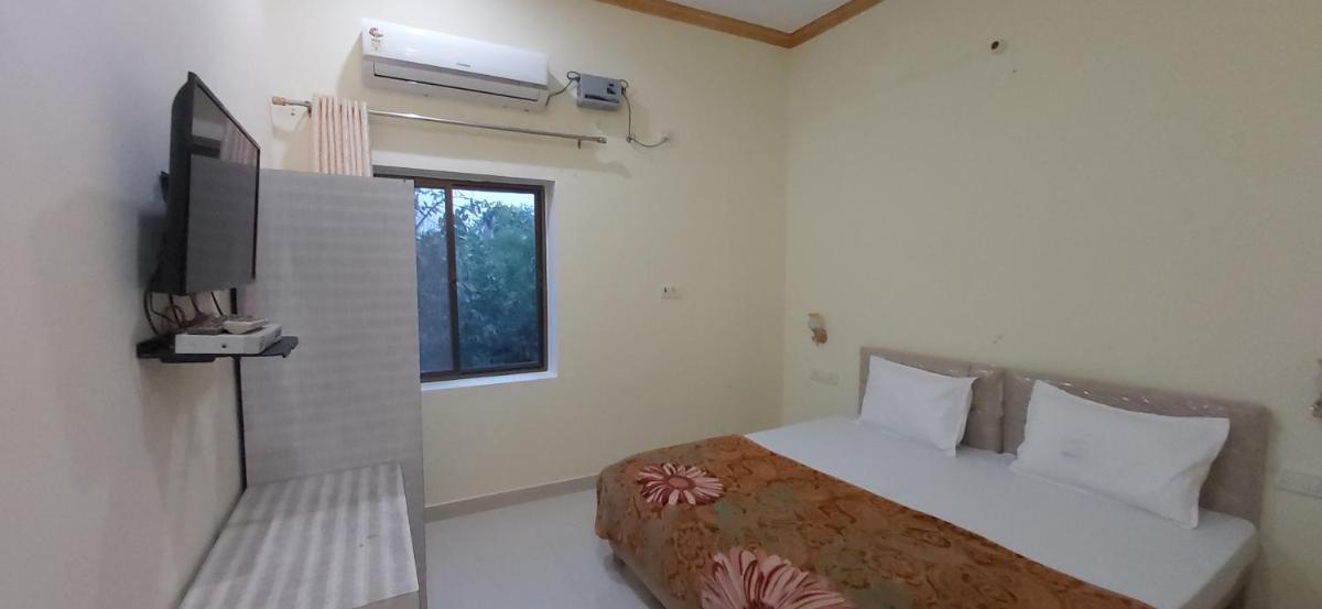 Shivansh Palace HomeStay & Marriage Garden - Housity