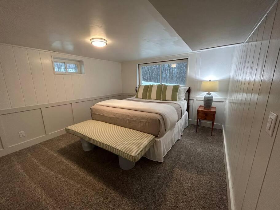 Cozy Mountain Retreat - Housity