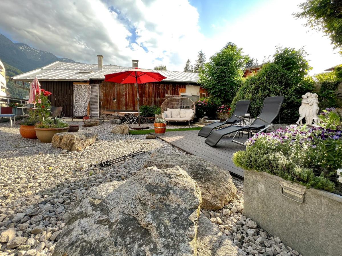 Mitten im Zentrum Ferienwohnungen mit sonniger Terrasse - Housity