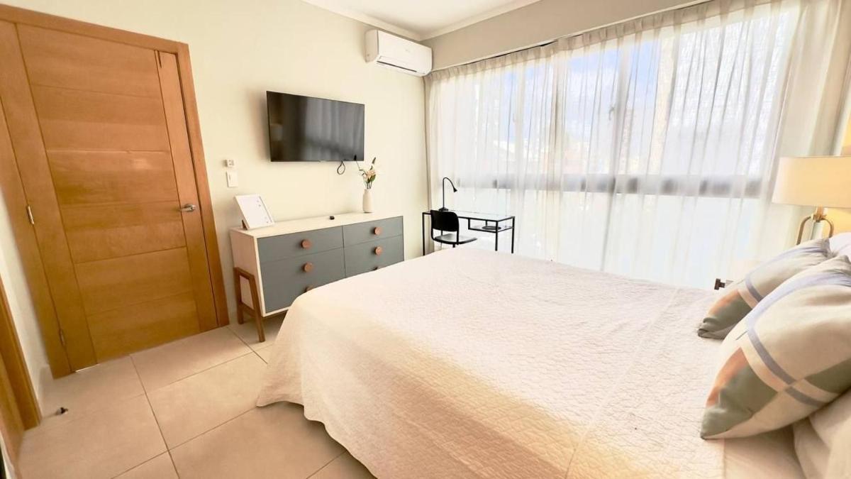 Bello apartamento en Evaristo Morales, 1 BR - Housity