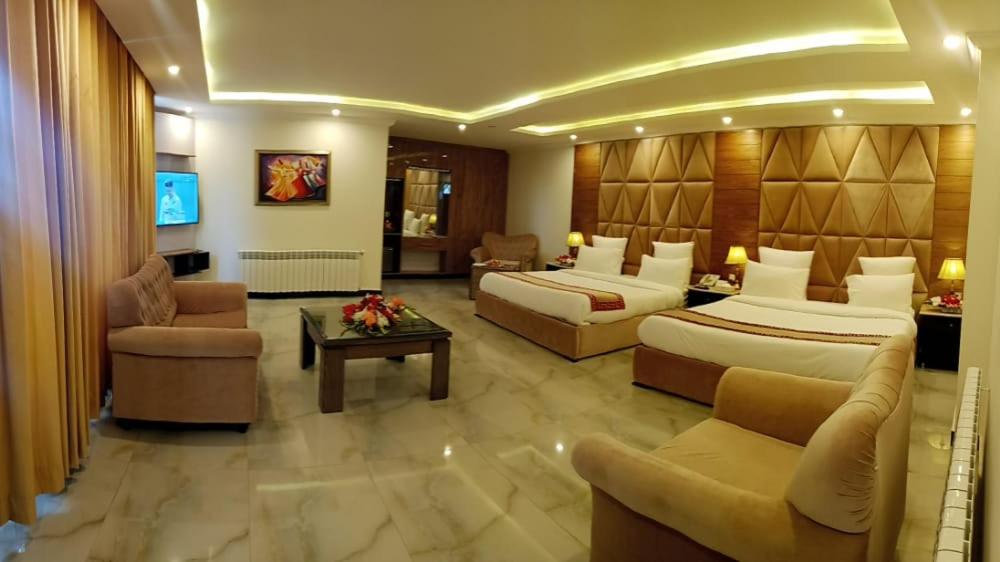 Suitetrails - Falettis Grand Hotel Murree