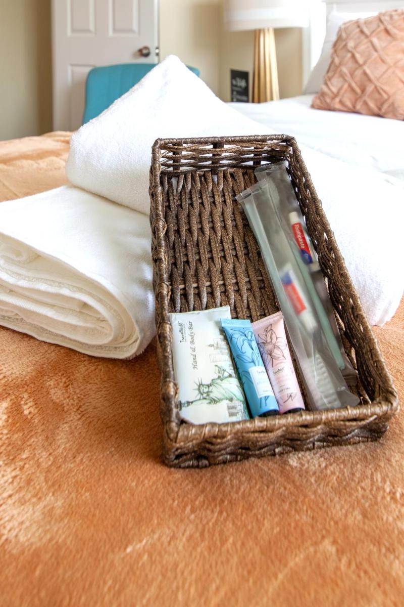 Luxury & Jolly Private Room in DC - Housity