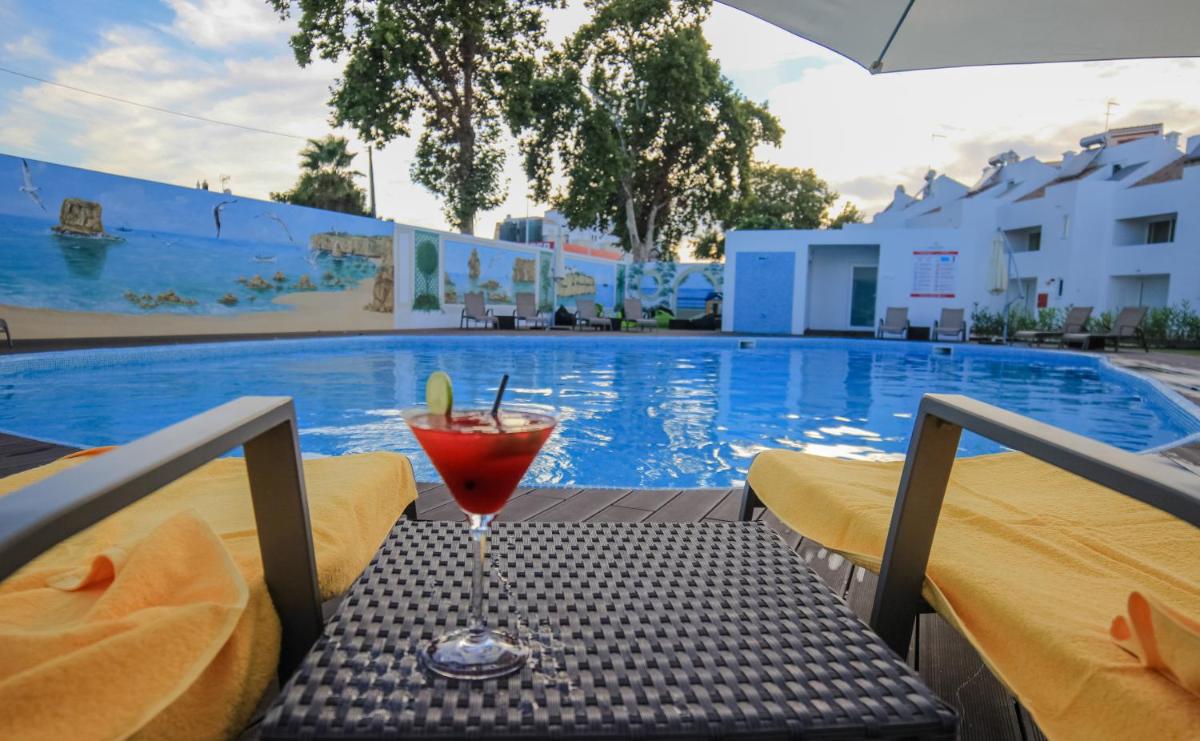 Lagoa Hotel - Housity