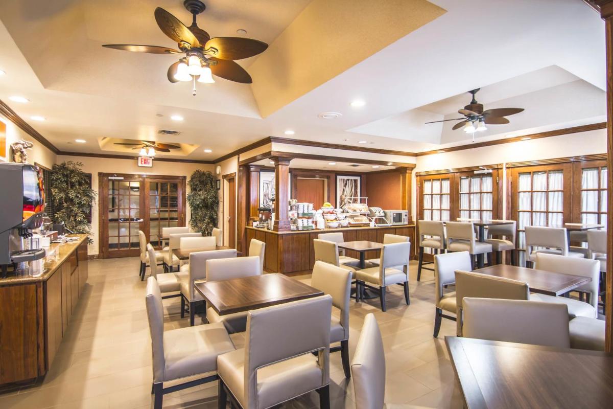 Suitetrails - Comfort Suites Marshall