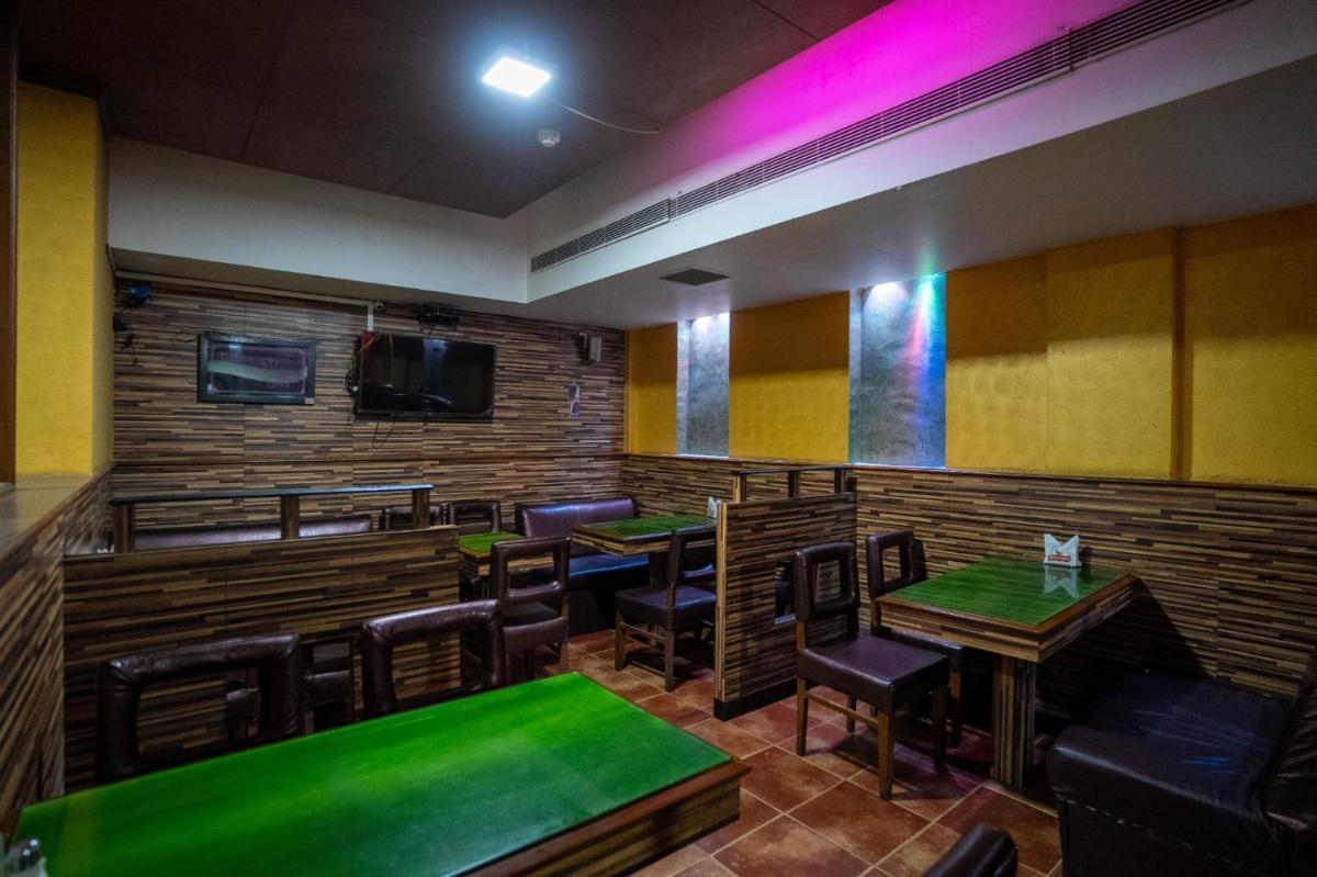Sree Bharani Hotels - Housity