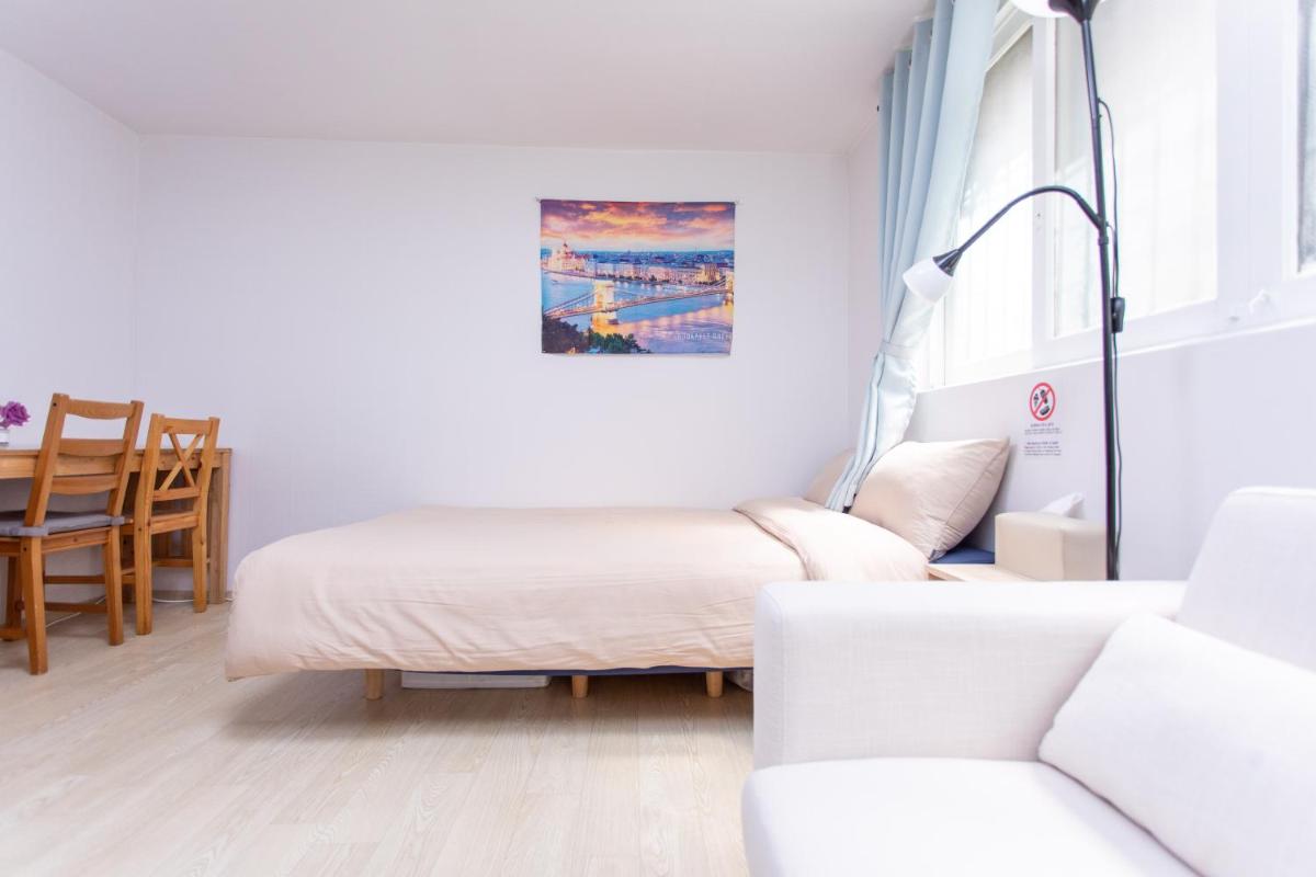Laon House Hongdae - Housity