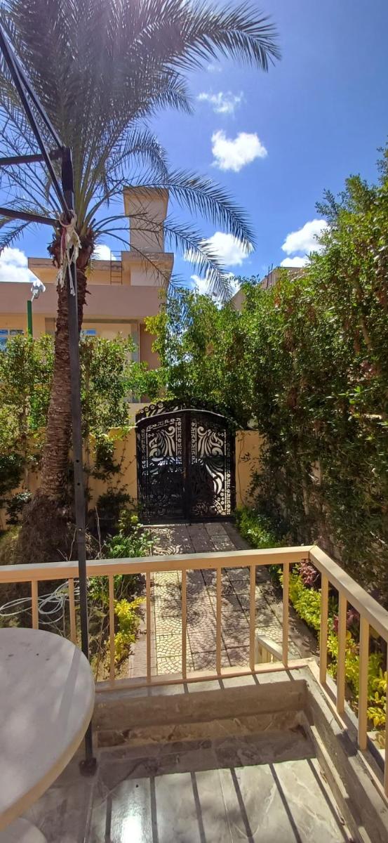 Lovely 5Bedroom Villa -Compound - Swimming Pool at Green Oasis Resort - Housity