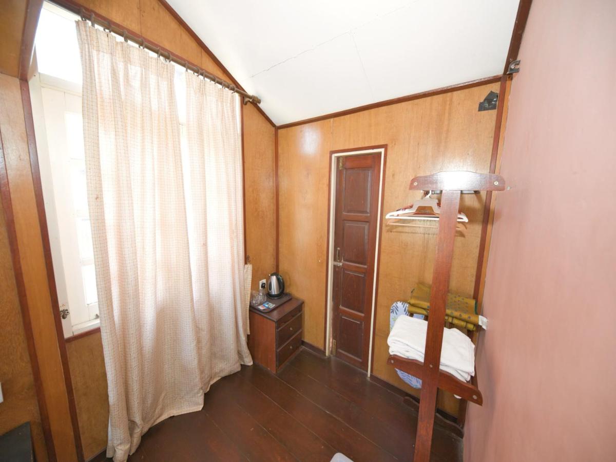 OYO 90968 Teratak Samuderakita, Chalet & Guesthouse - Housity