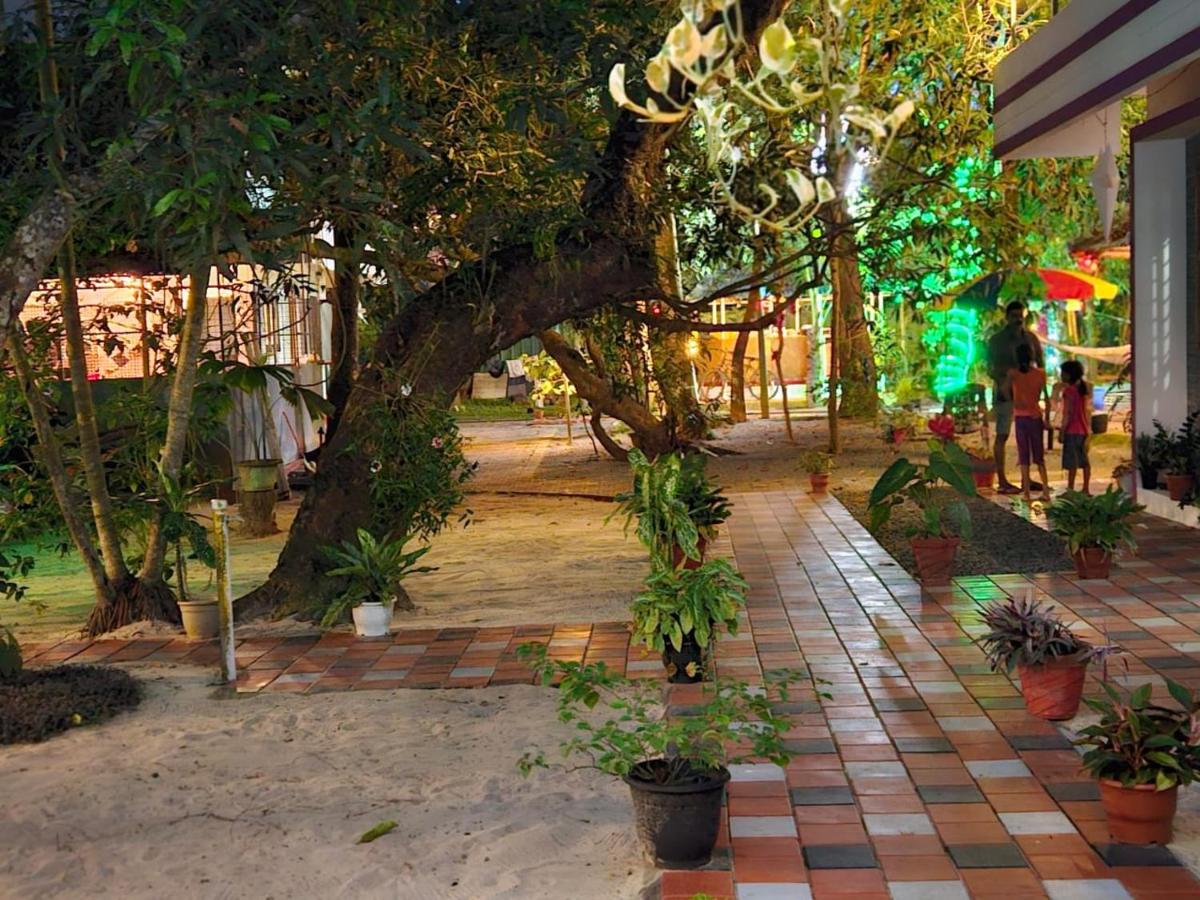Kerala Cottage-Marari Beach House - Housity