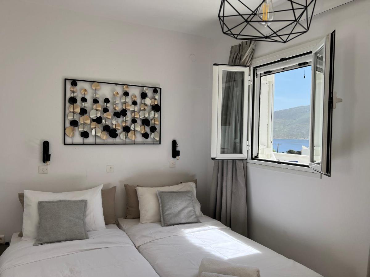 Nikos studios - Housity