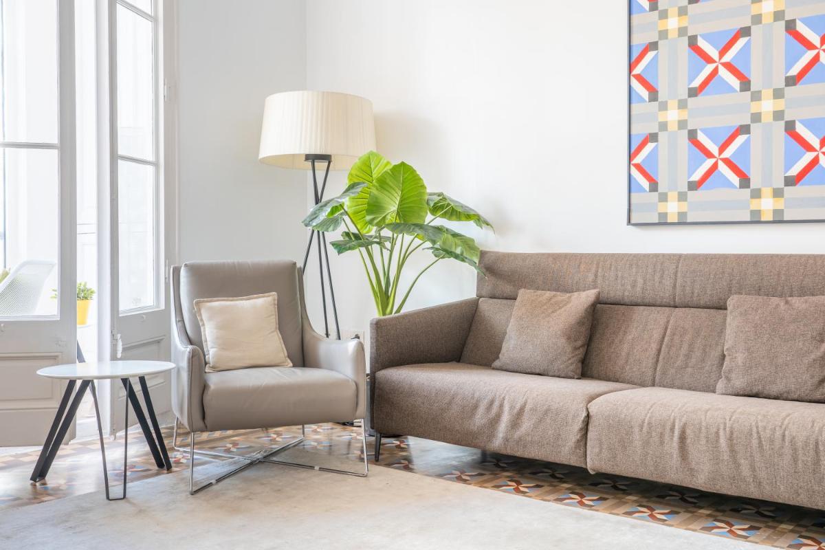 Mosaic Elegant Apartment - Housity