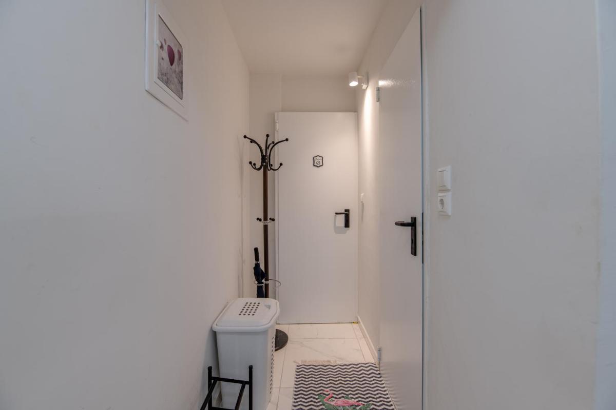Paleo Faliro Gardenbay - Housity