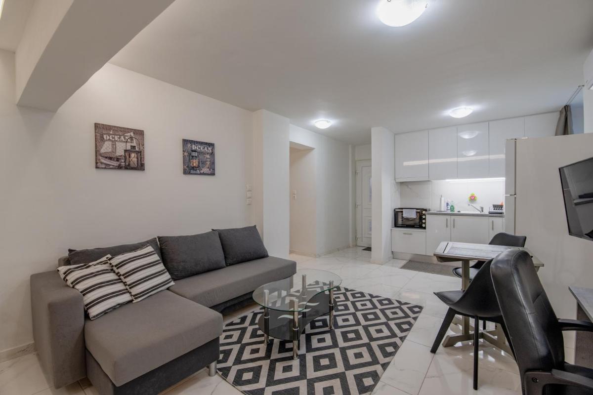 Paleo Faliro Gardenbay - Housity