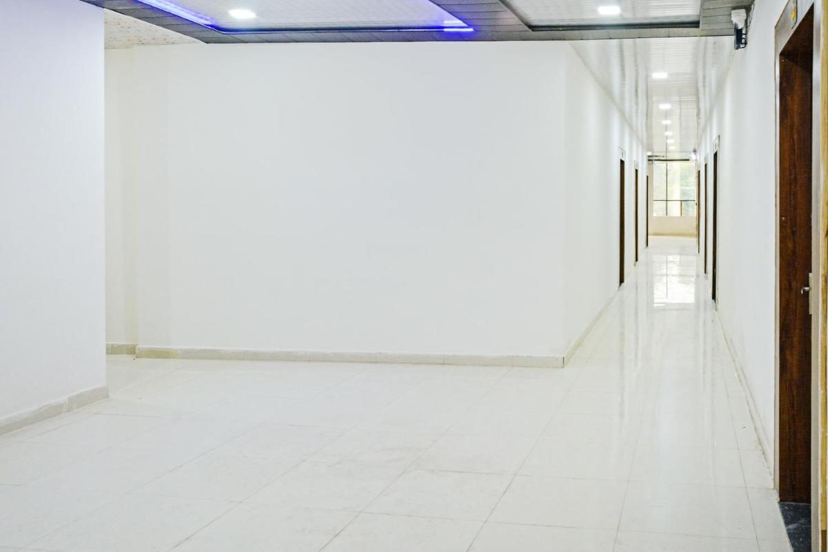 OYO Flagship Prem Guest House - Housity