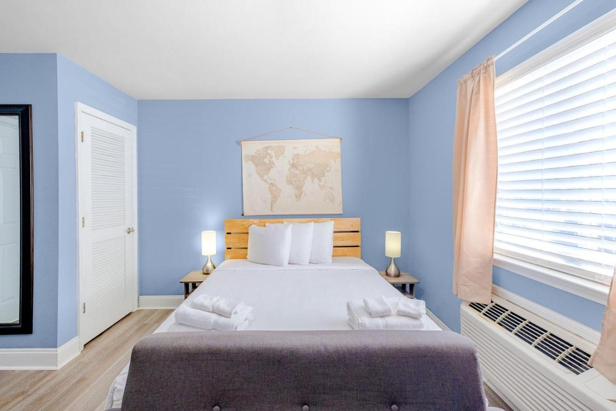 Oak Shores Studio 6 - Housity