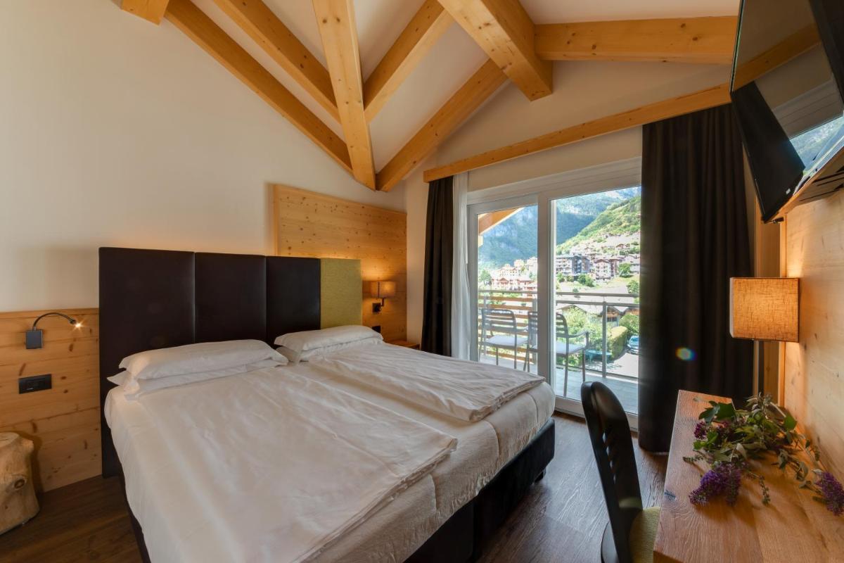 Hotel Fontanella - Housity