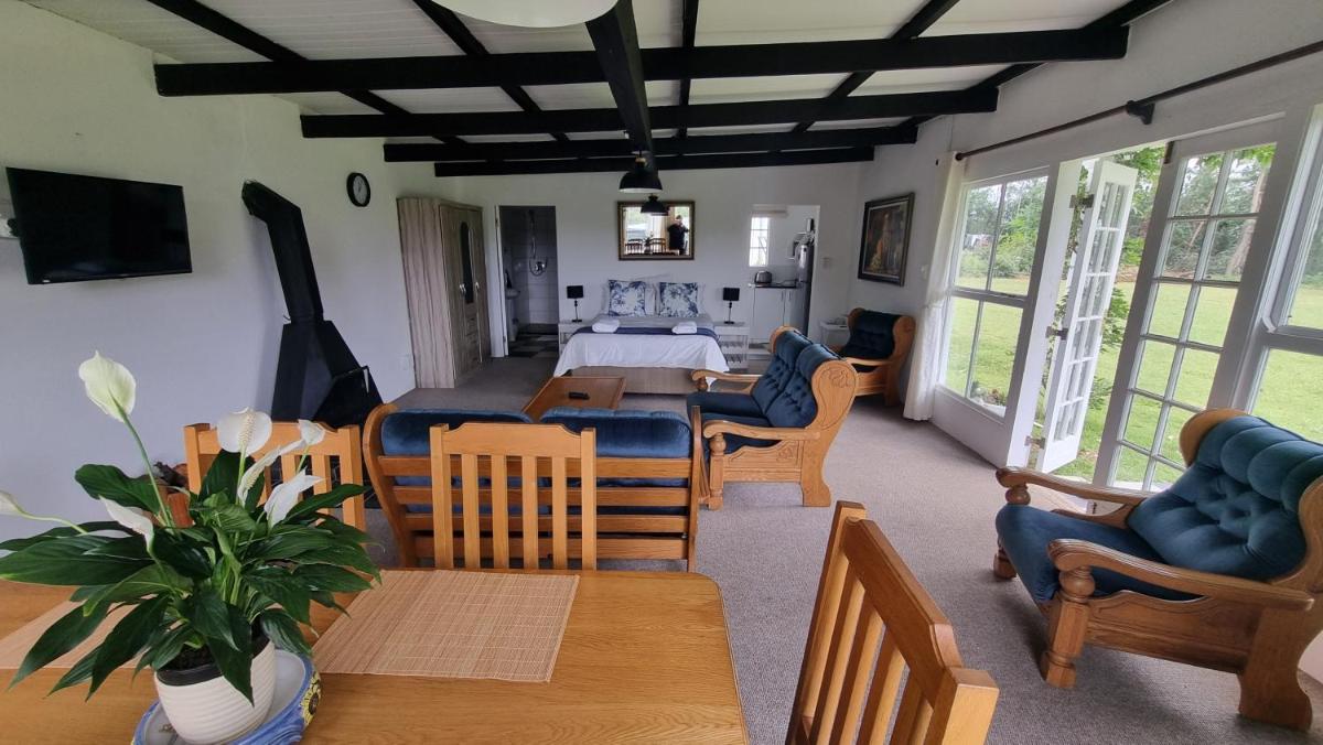 "The Cottage" at Bella Vista - Hizvo