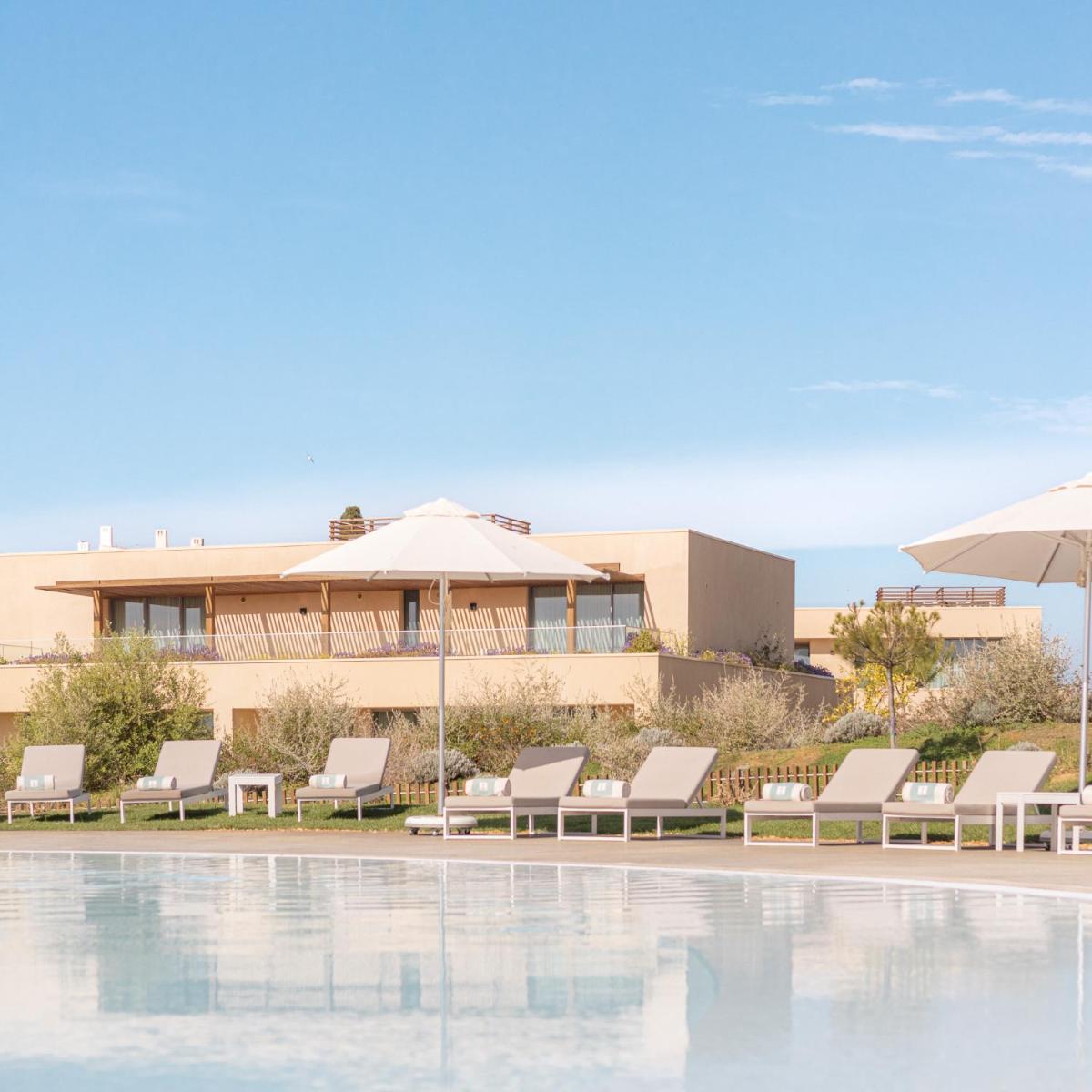 A piscina em ou perto de White Shell Beach Villas