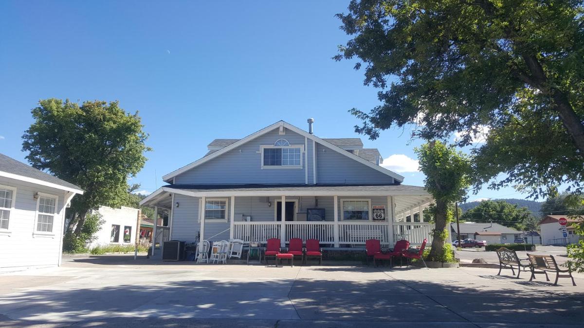 Canyon Country Inn - Housity