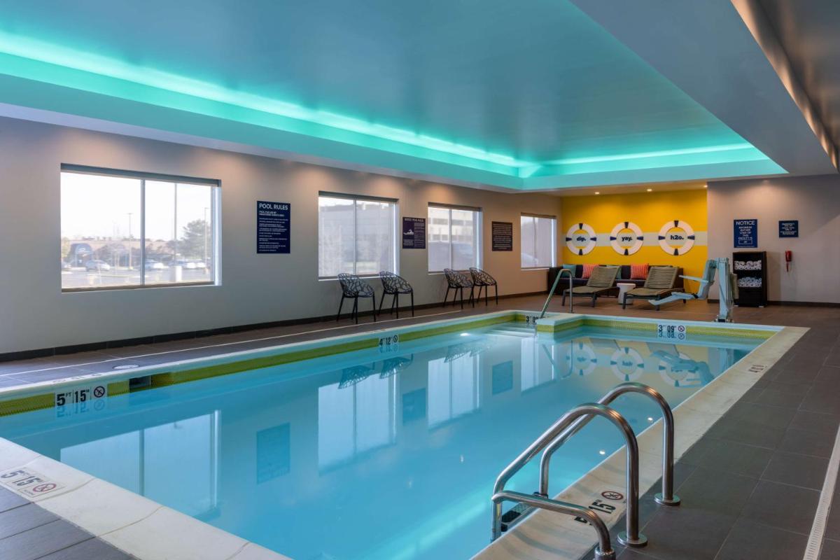Tru By Hilton Naperville Chicago - Housity