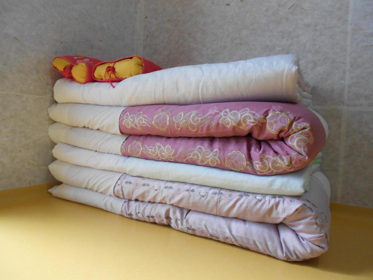 Happiness Full Hanok Guesthouse - Housity