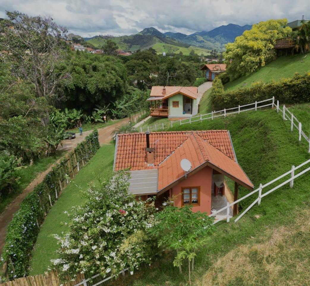 Chalés Villa Bela Vista - Housity