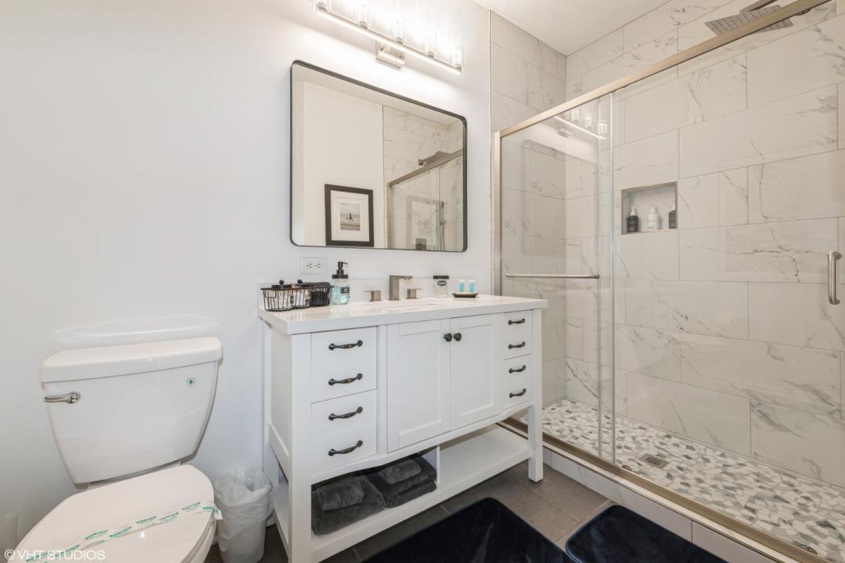 Comfy, Convenient Close to Rehoboth and Lewes! - Housity