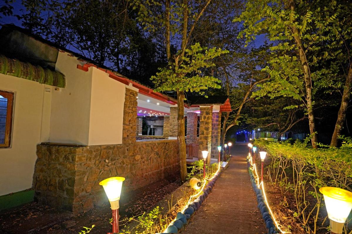 Hillside Spring Valley Resort Masinagudi - Housity