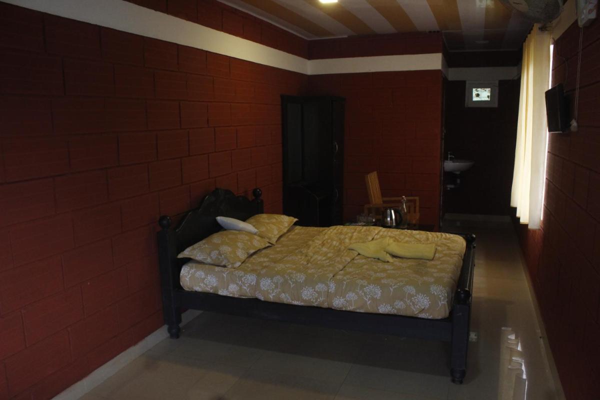 Mountain Manor - Housity