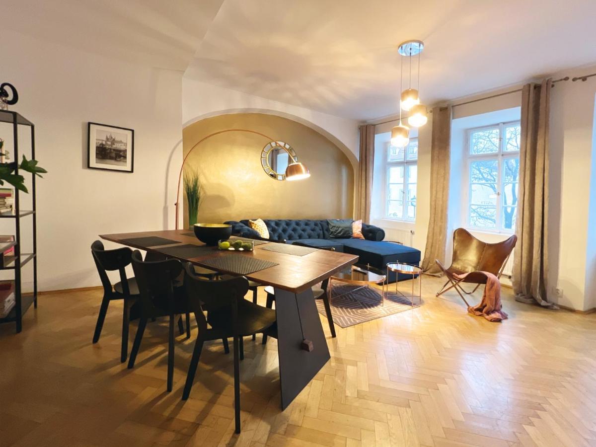 Residence Charles Bridge - Hizvo