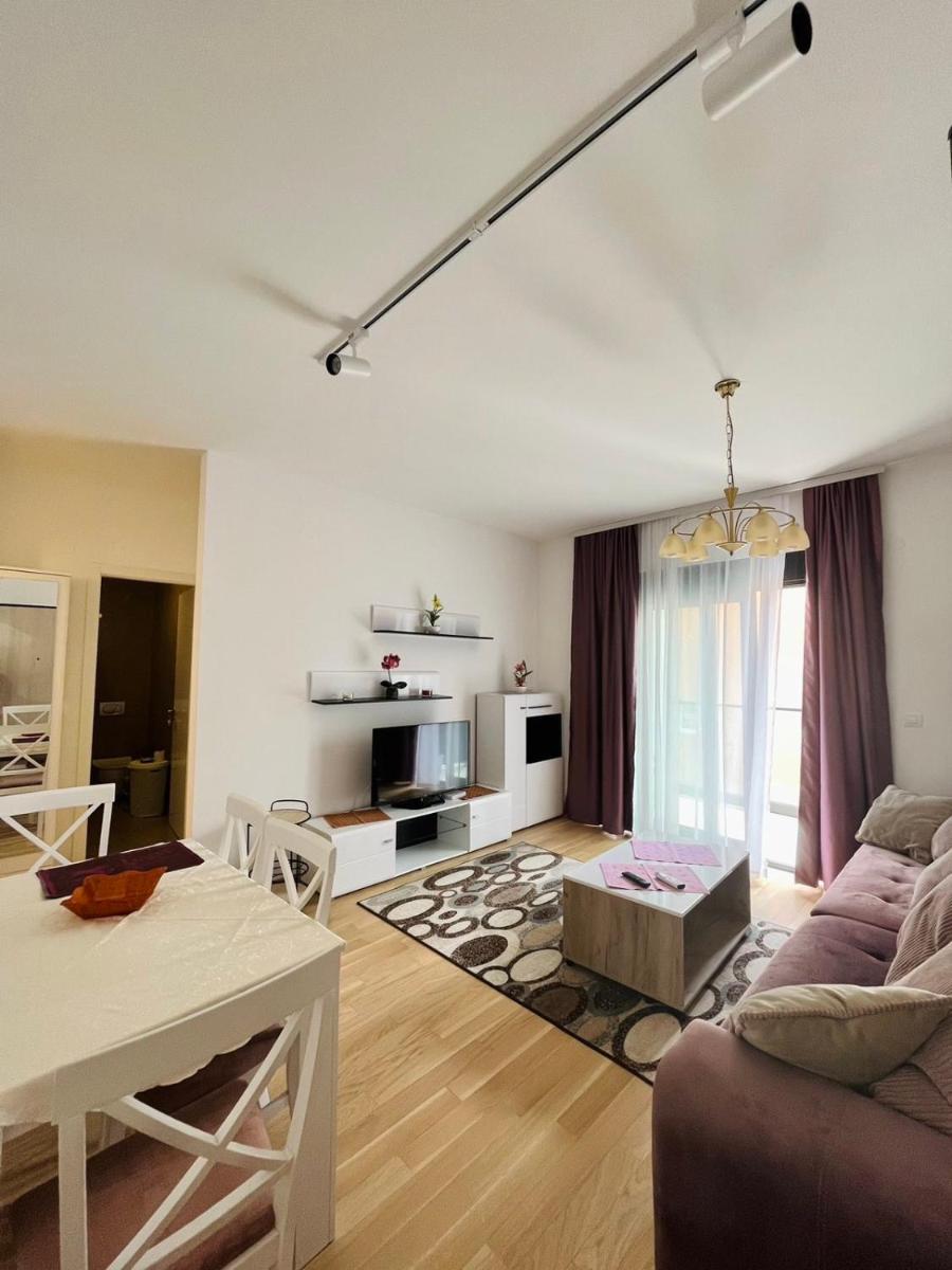 Violeta 1 - Housity