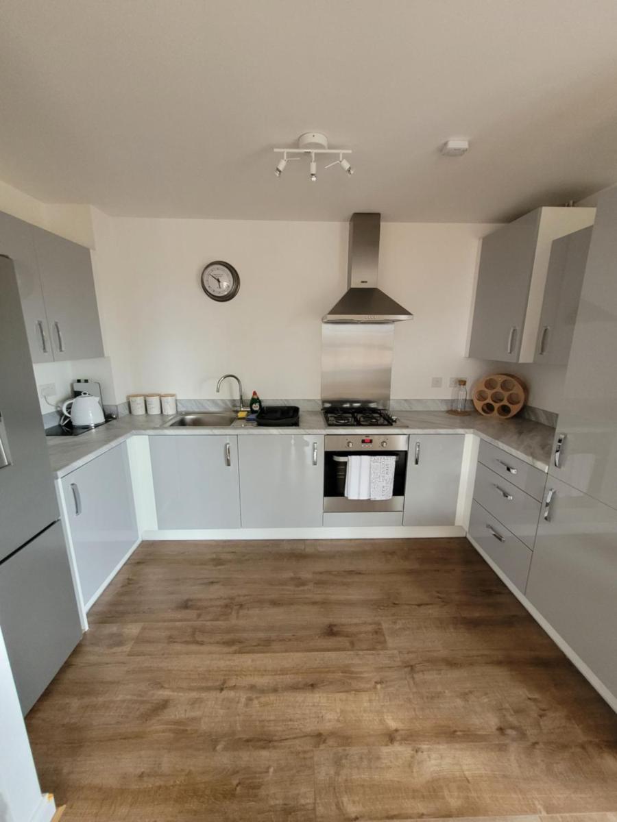 Skylark Apartment - Housity