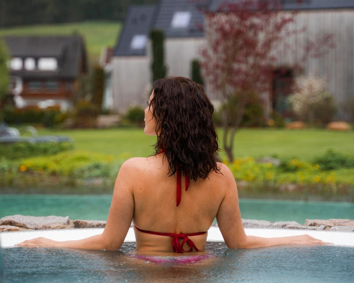 Der Swimmingpool an oder in der Nähe von Wellness & Genuss Resort - Engel Obertal